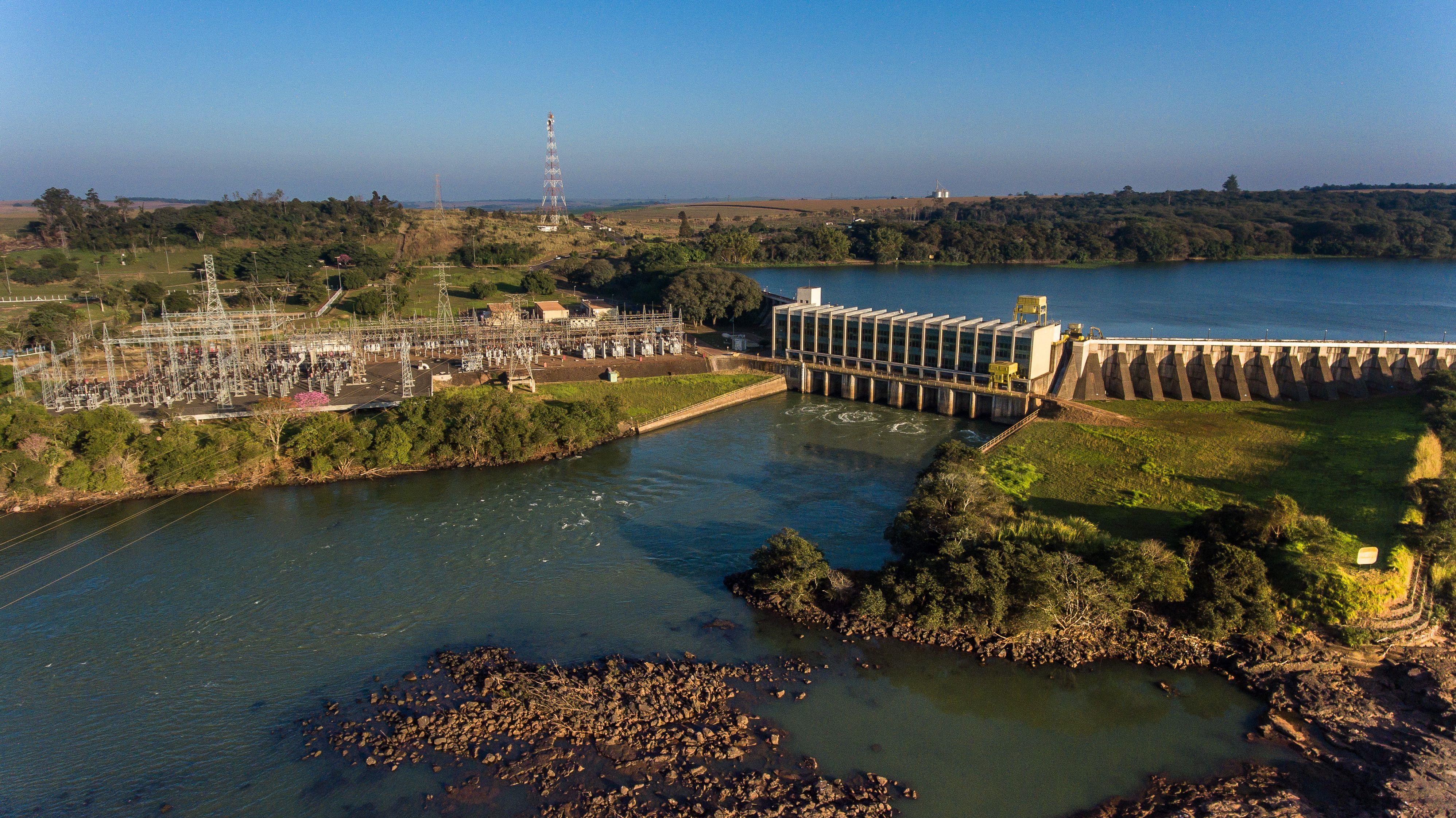 サルト グランデ水力発電プロジェクト